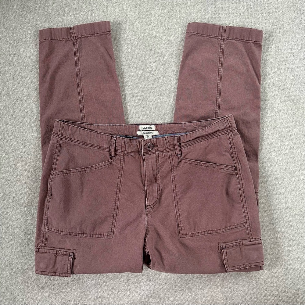 L.L. Bean Women’s Vintage Cargo Pants. Mauve. 12 Petite